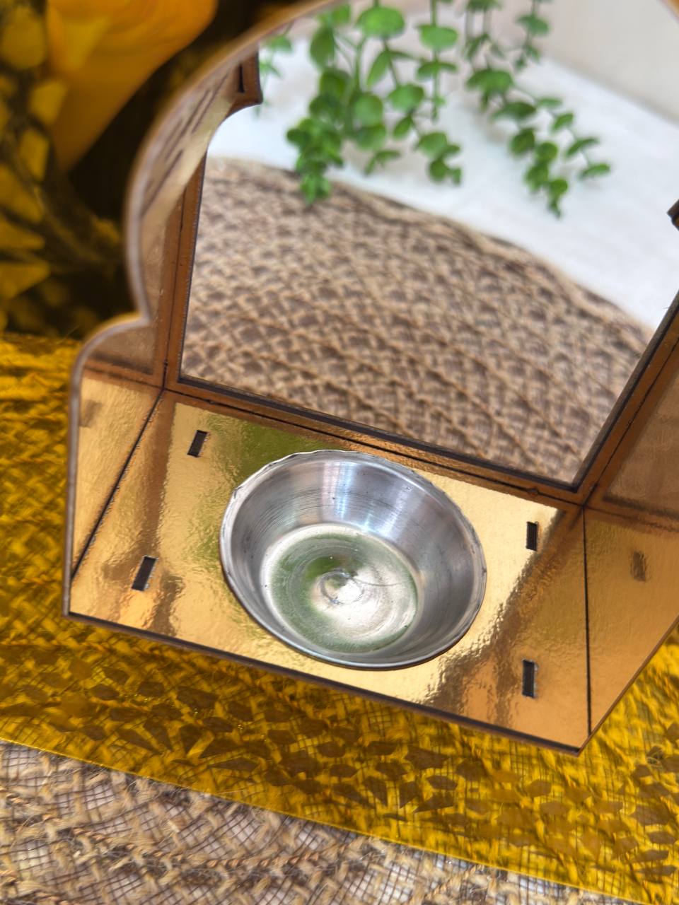 photo_5893326593843727259_y