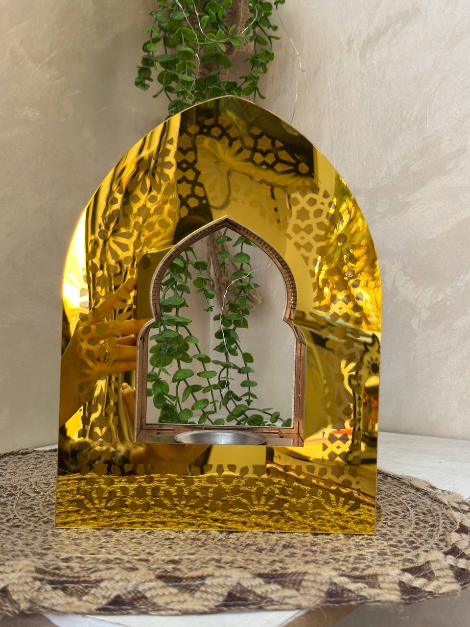 photo_5893326593843727261_y